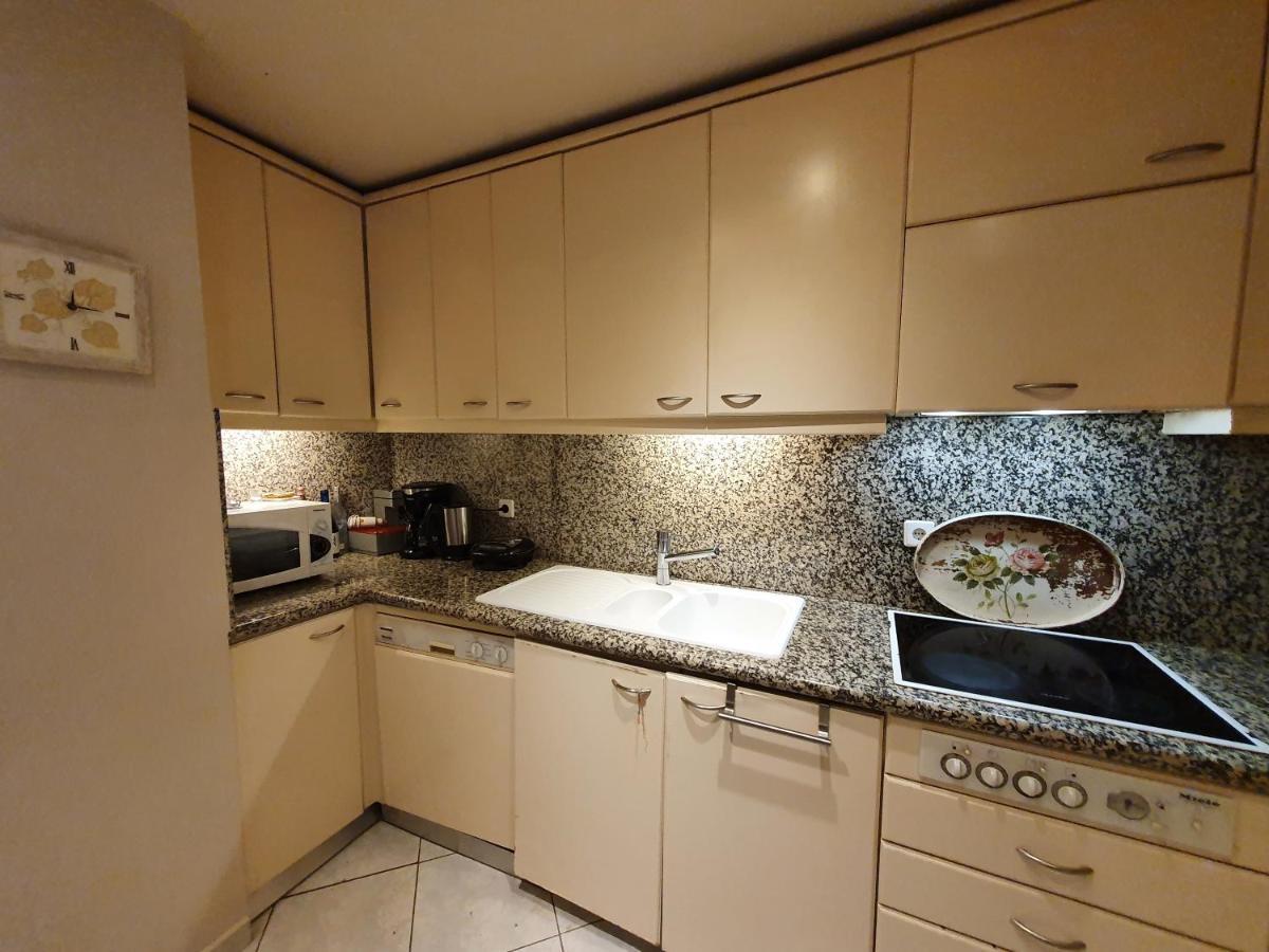 Family Cozy Apartment 伊拉克利翁 外观 照片