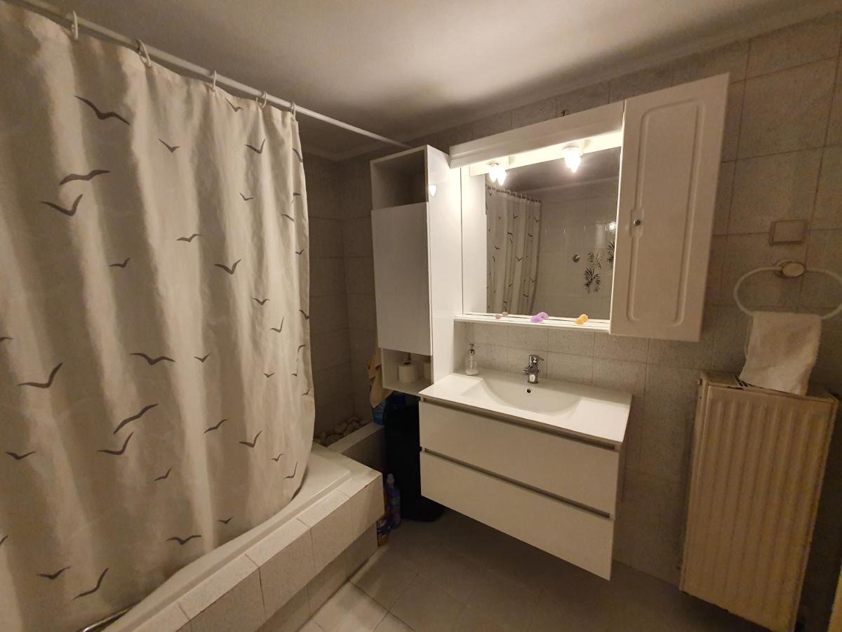 Family Cozy Apartment 伊拉克利翁 外观 照片